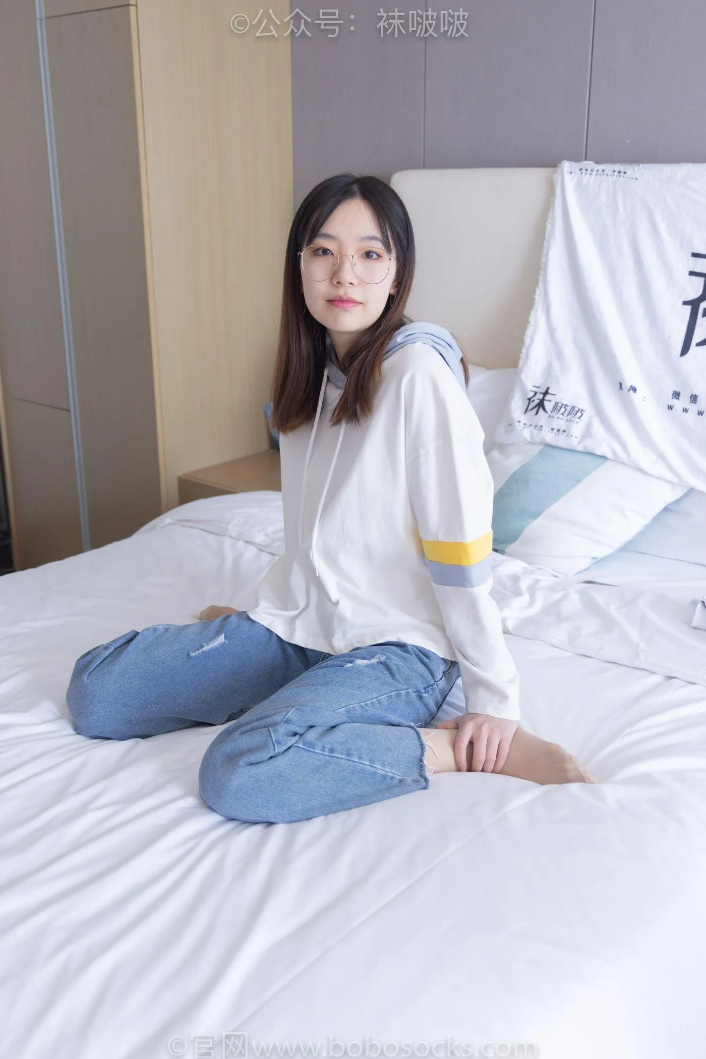 [BoBoSocks袜啵啵]NO.080 小甜豆-帆布鞋、白棉袜、肉丝（花絮版） [140P]插图1